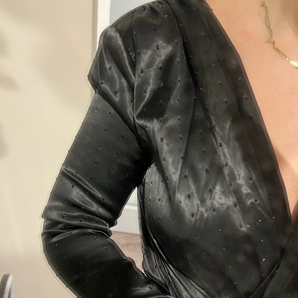 Black sparkle dress. - Picture 2 of 3